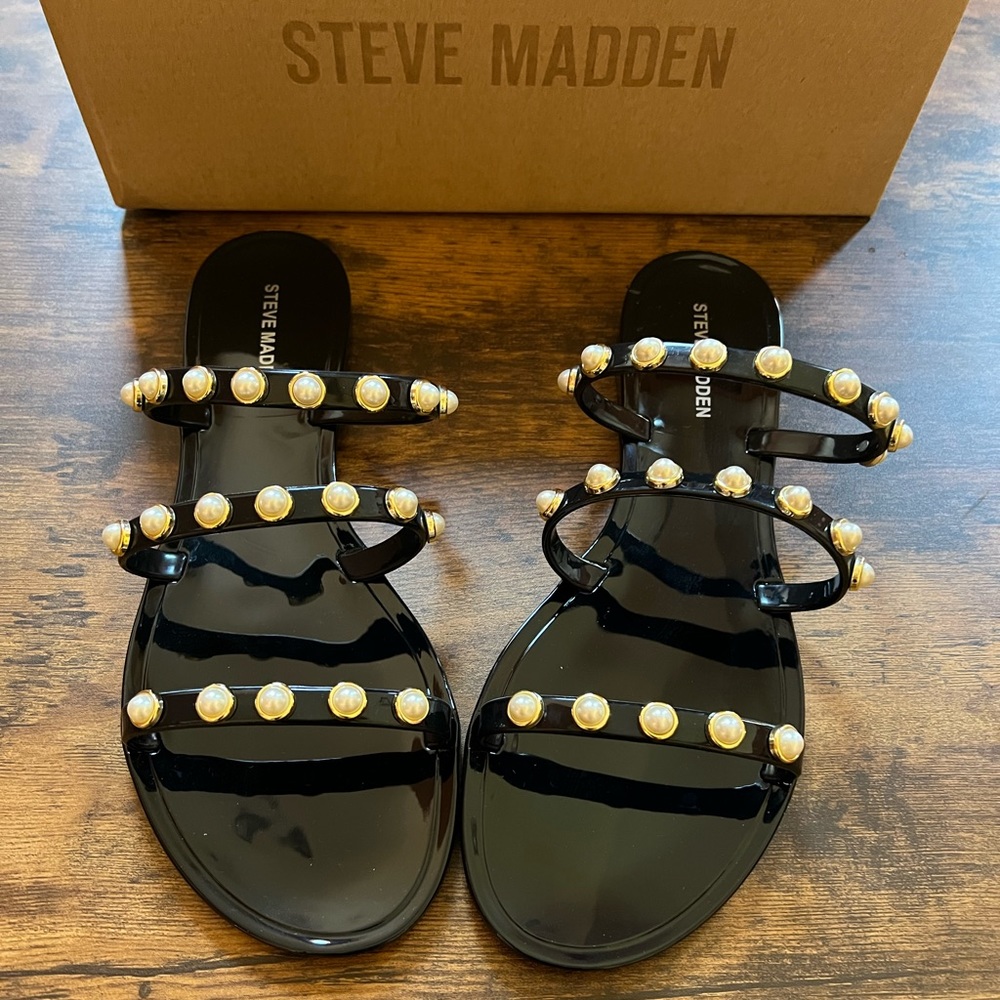 Steve Madden Yalsa Sandals